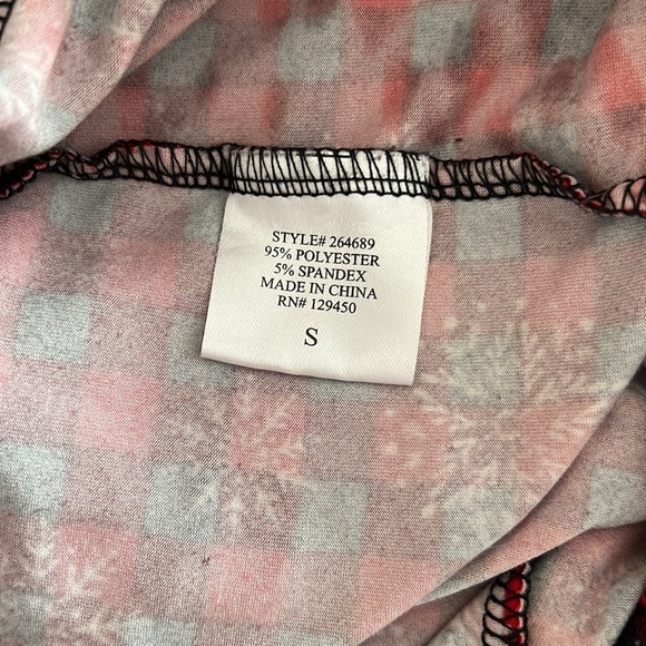 Holiday Winter Snowflake Leggings - Picture 3 of 5